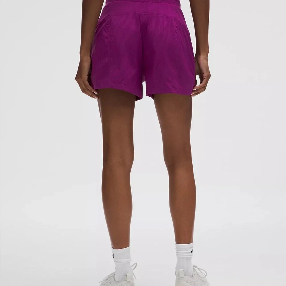 Lululemon Women’s Dance Studio Shorts | purple | size 0 - Picture 5 of 6